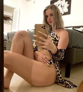 Full leaked Mikayla demaiter / private onlyfans photo