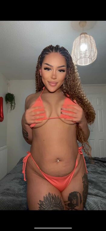 Full leaked Emma fox/ private onlyfans photo