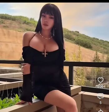 Full leaked Frutzis/ private onlyfans photo