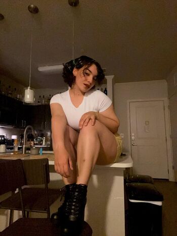 Full leaked Woahh emily page private onlyfans photo