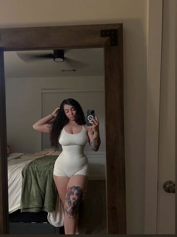 Full leaked Woahh emily private onlyfans photo