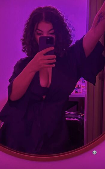 Full leaked Woahh emily private onlyfans photo