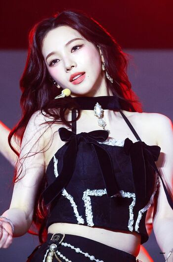 WomenK-pop