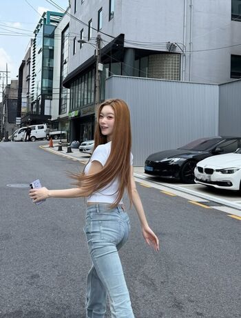 WomenK-pop