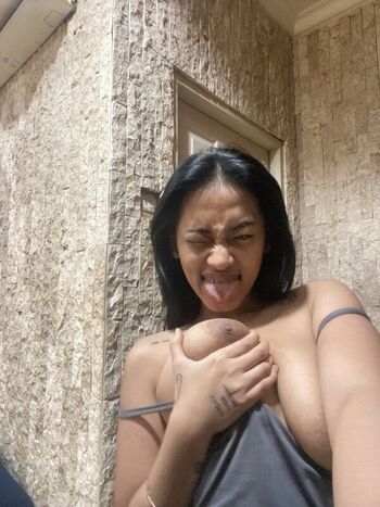 Yaya Geraldine