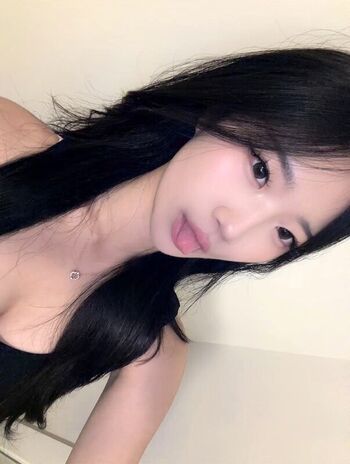 Full leaked Saphiranya whitesaphira/ private onlyfans photo