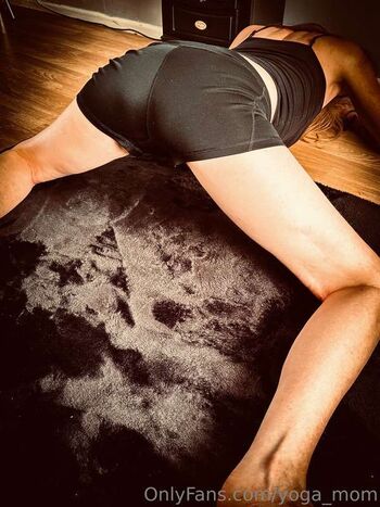 Yoga_Mom