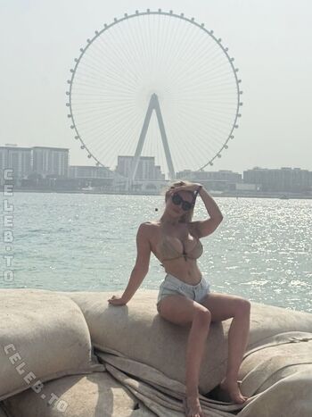 Full leaked Zaniiii private onlyfans photo