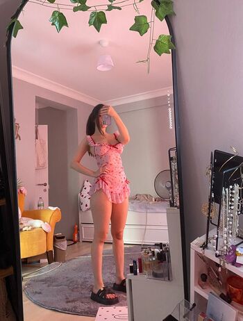 Zeynepiksy 783196702