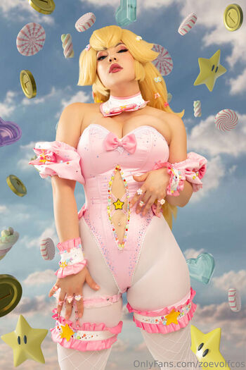 Zoe Volf Cosplay