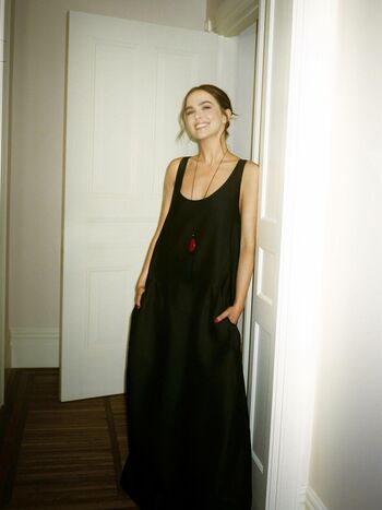 Zoey Deutch