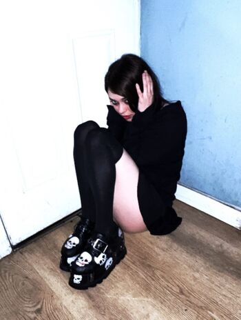 zomb1e_tramp
