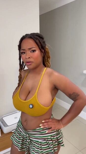 Zuri Rose